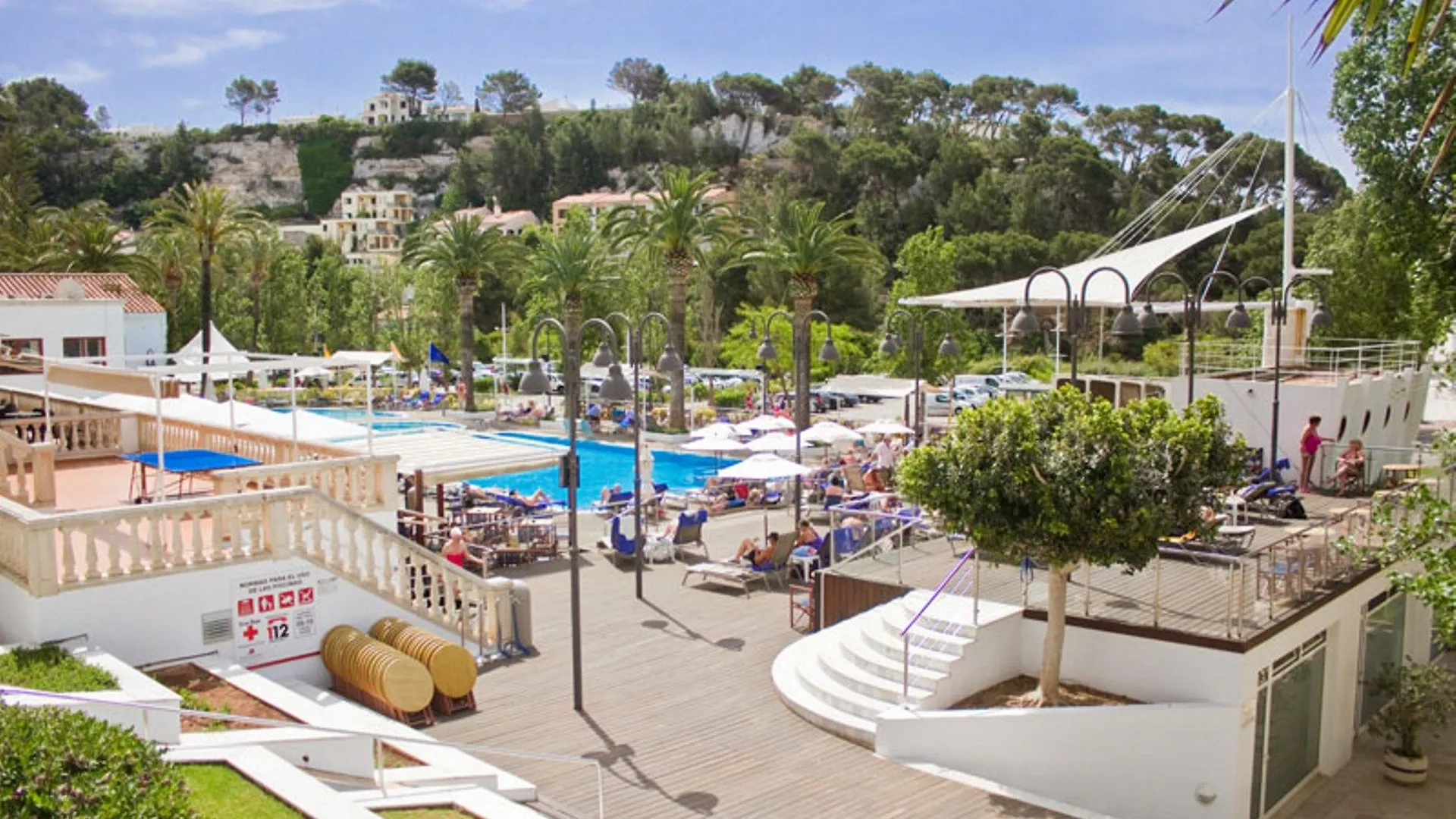 **** Aparthotel Minura Cala Galdana & Apartamentos D'Aljandar Spain