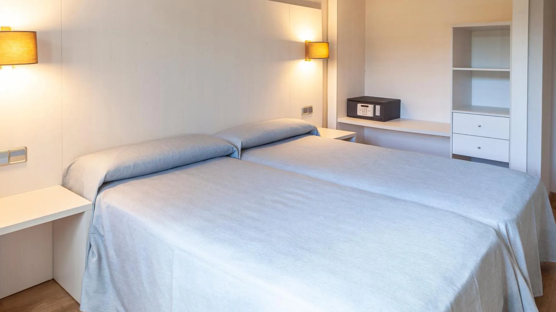 Aparthotel Minura Cala Galdana & Apartamentos D'Aljandar