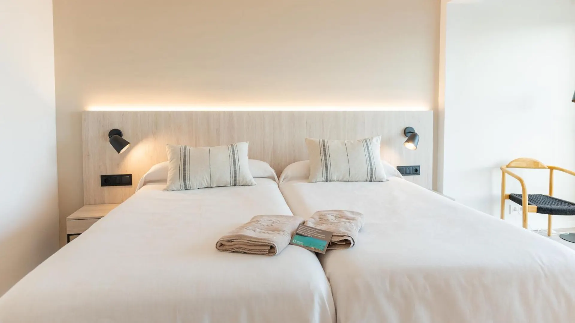 Hotel Cala Galdana&Apartamentos d'Aljandar Cala Galdana  Apartahotel Cala Galdana (Menorca)